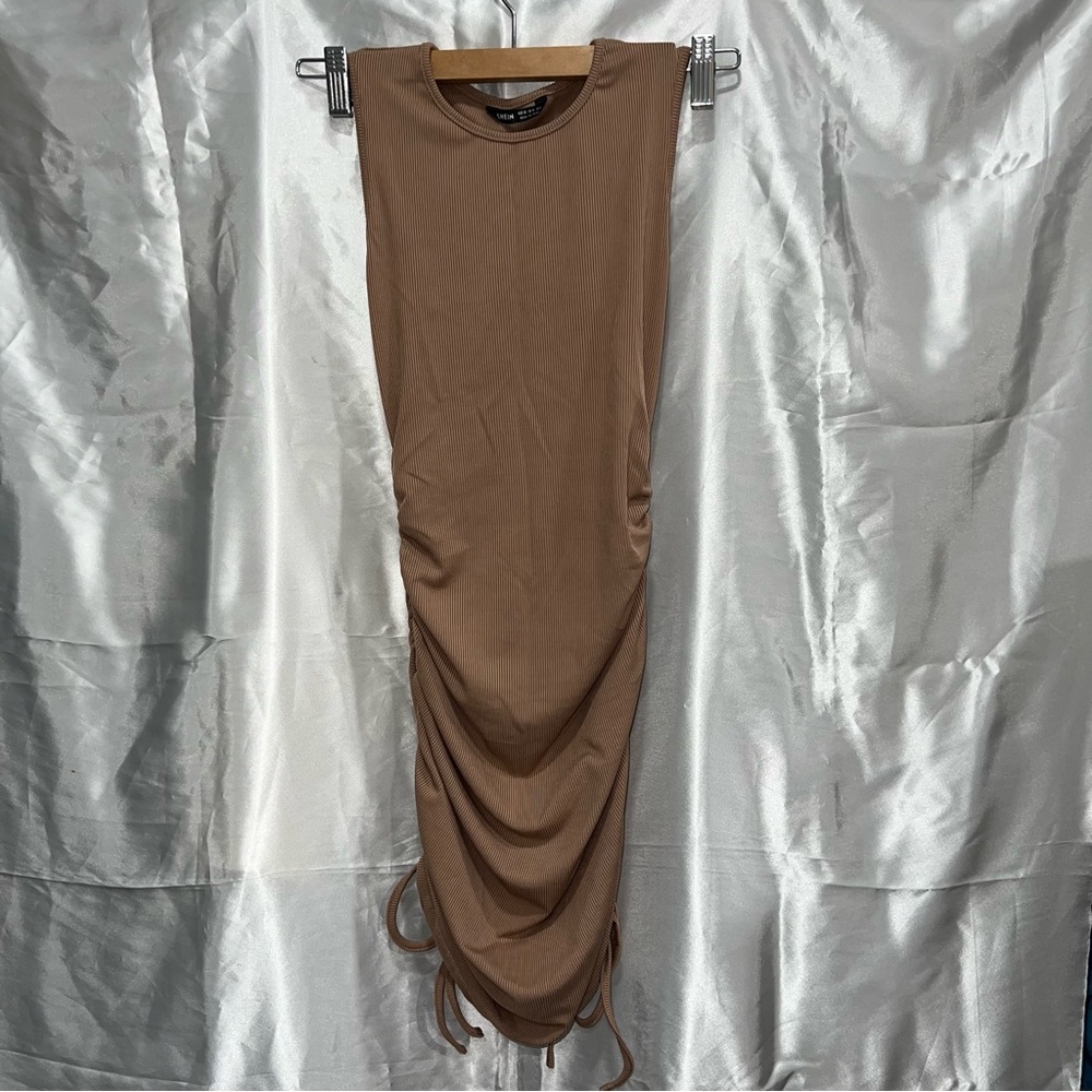 Ribbed bodycon dress